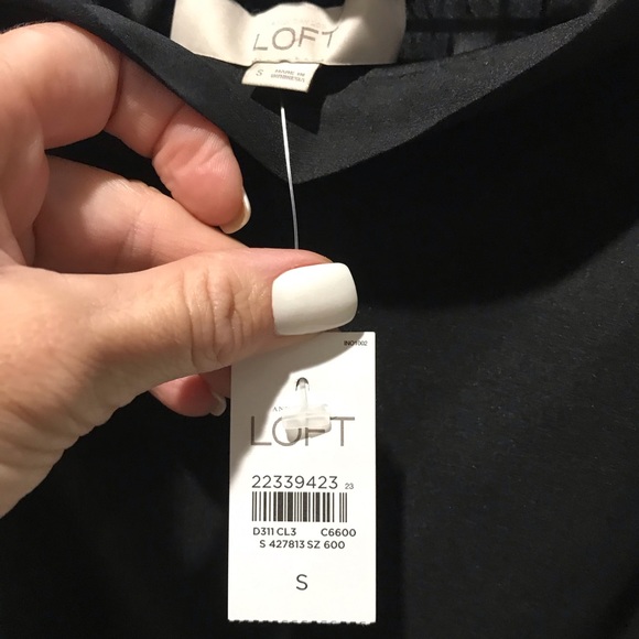 Loft off the shoulder top - Picture 2 of 2